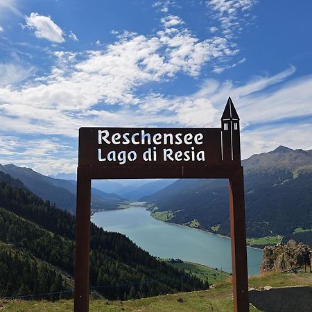 Apart Am Brunnen Ried im Oberinntal Bagian luar foto
