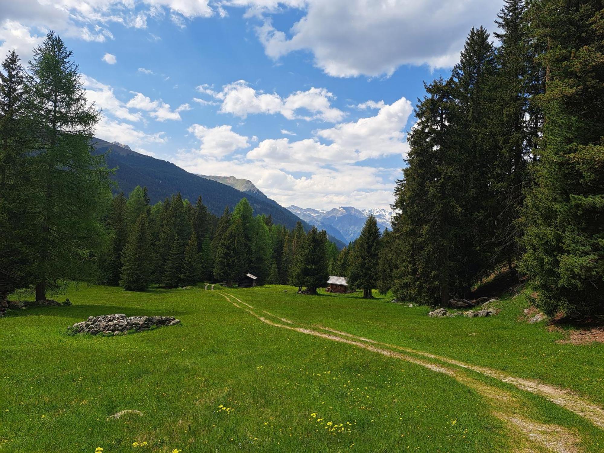 Apart Am Brunnen Ried im Oberinntal Bagian luar foto